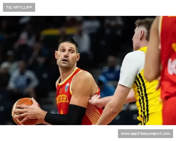 NBA东西部周最佳出炉 里夫斯携武切维奇实力当选展现超强状态