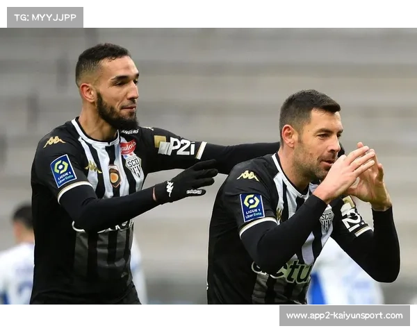 昂热新援卡伦：从法乙射手王到顶级联赛的适应与挑战